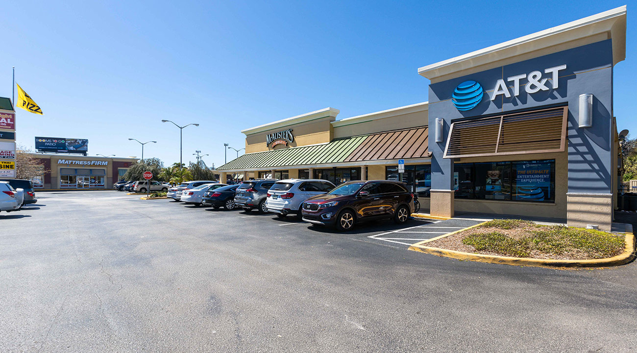 CS16 Front Exterior view of Colonial Square shopping center in Tampa, Florida