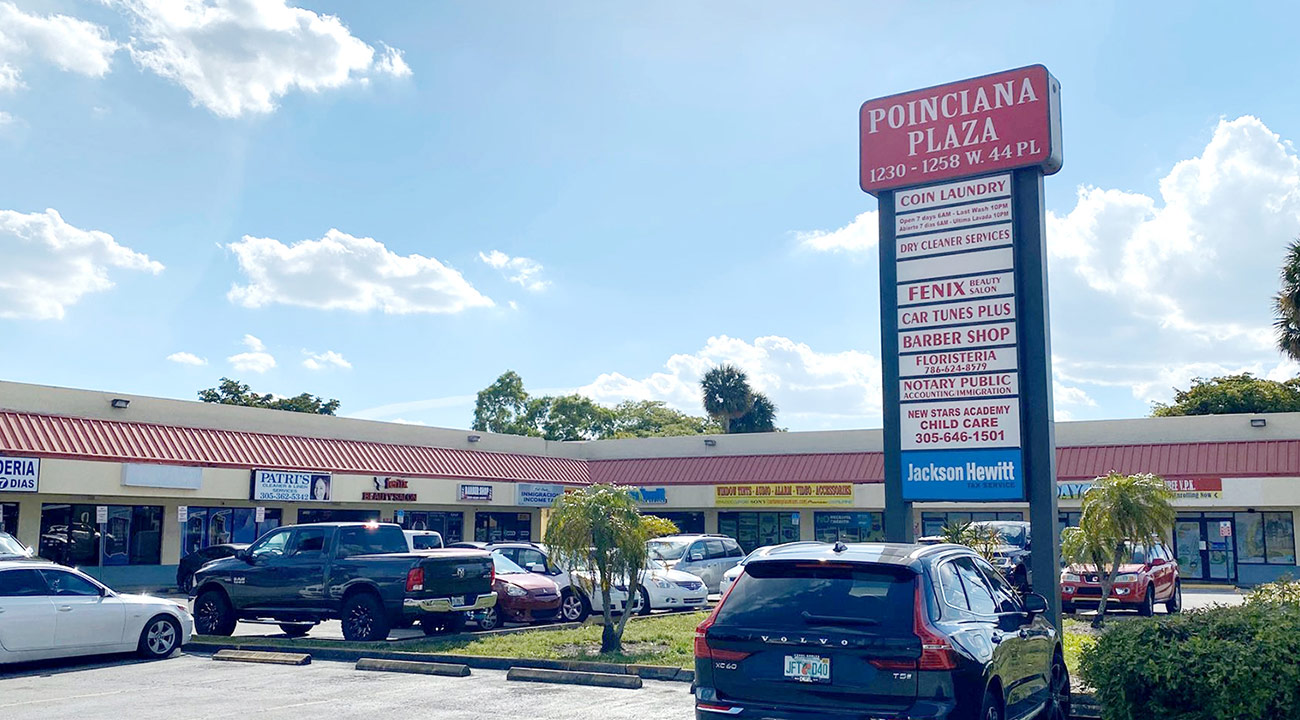 P13 Hialeah Poinciana Plaza
