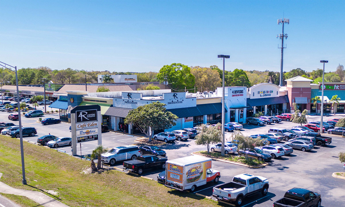 SC5 aerial/angled exterior view of Spring Hill Commons shopping center